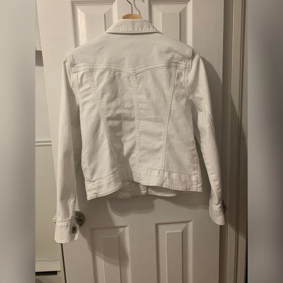 Izod White Denim Jacket - Picture 3 of 10